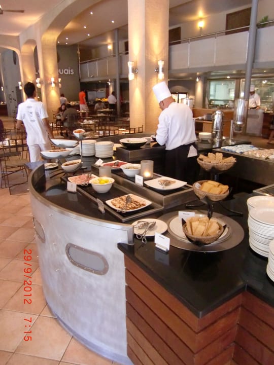 Frühstücksbüffet Mauricia Beachcomber Resort & Spa