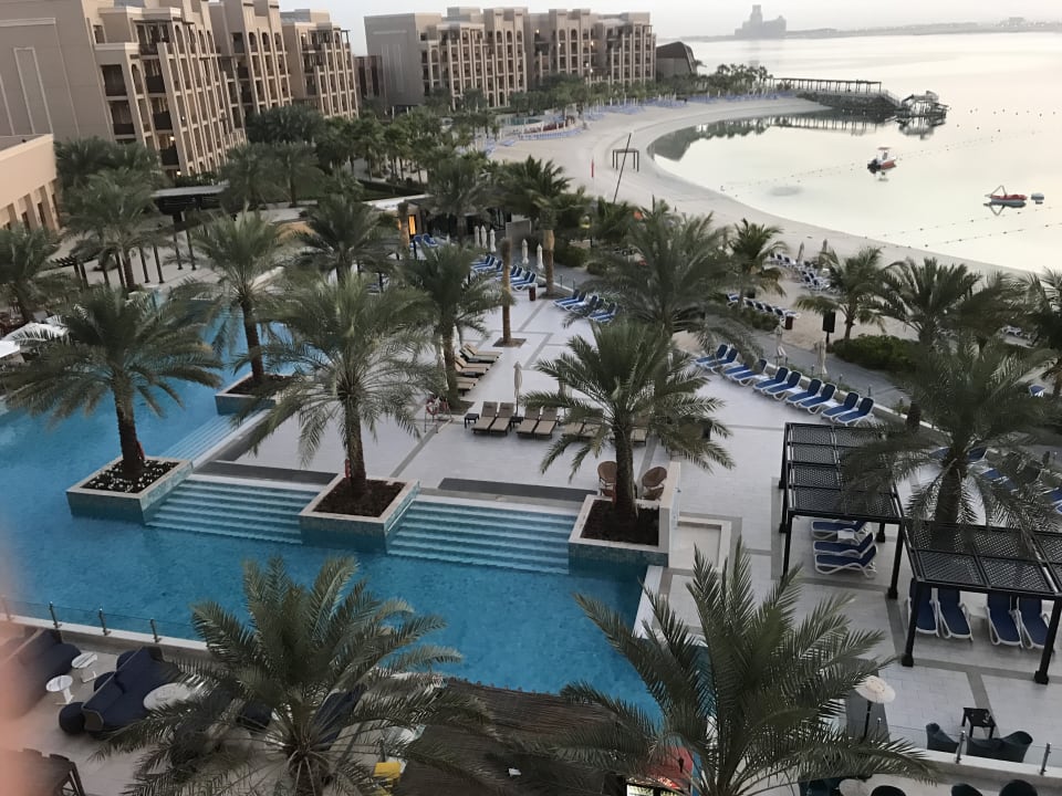 Pool DoubleTree by Hilton Resort & Spa Marjan Island