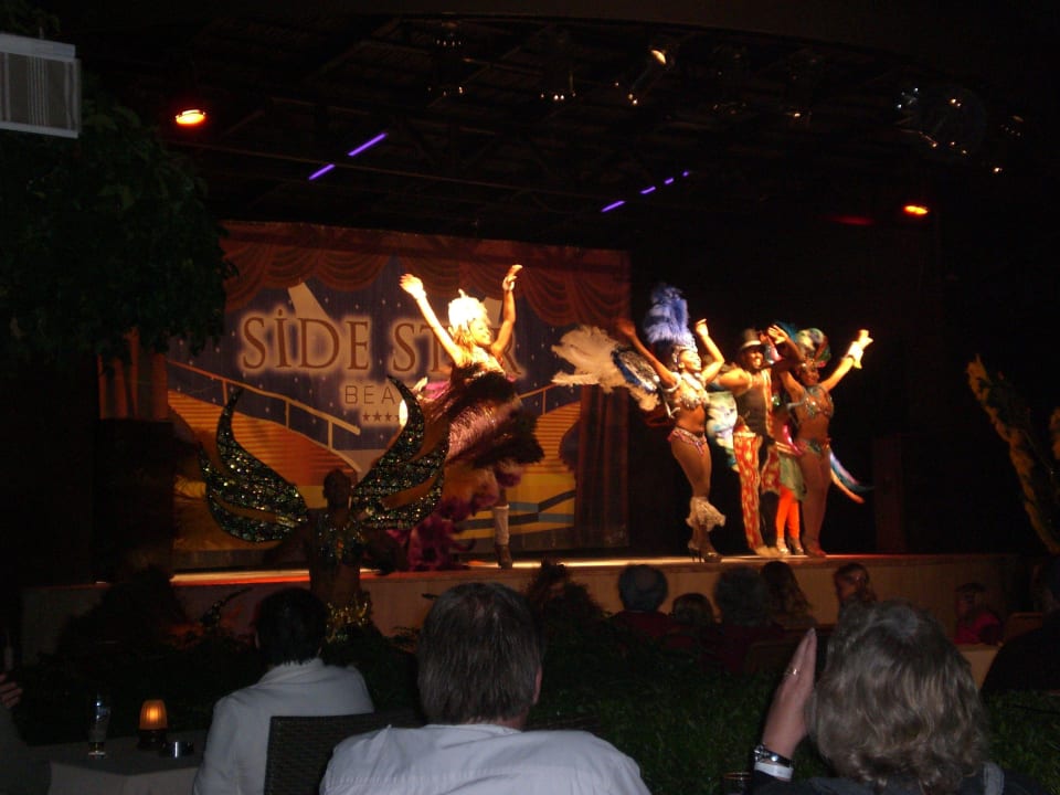 Show als Abendprogramm Side Star Beach