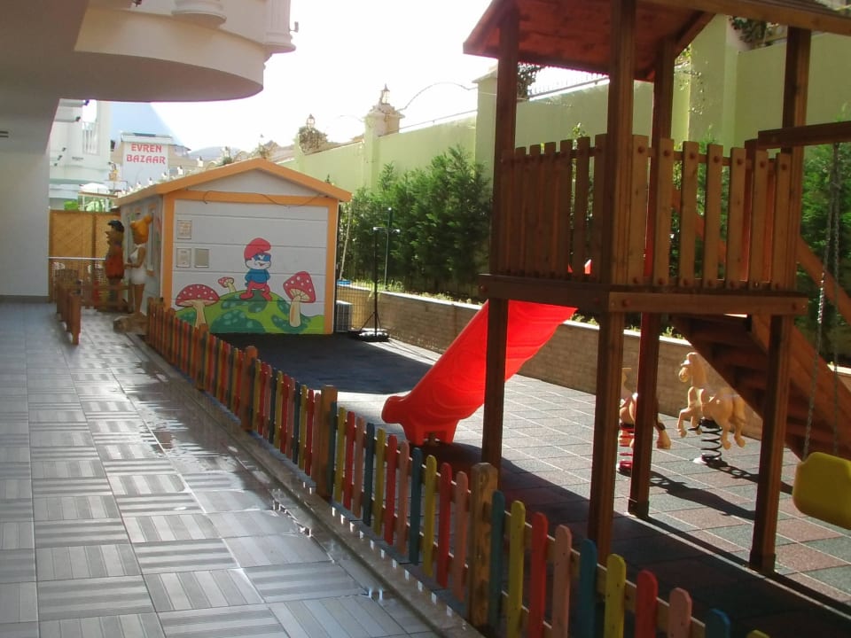 Für die Kids Side Royal Palace Hotel & Spa