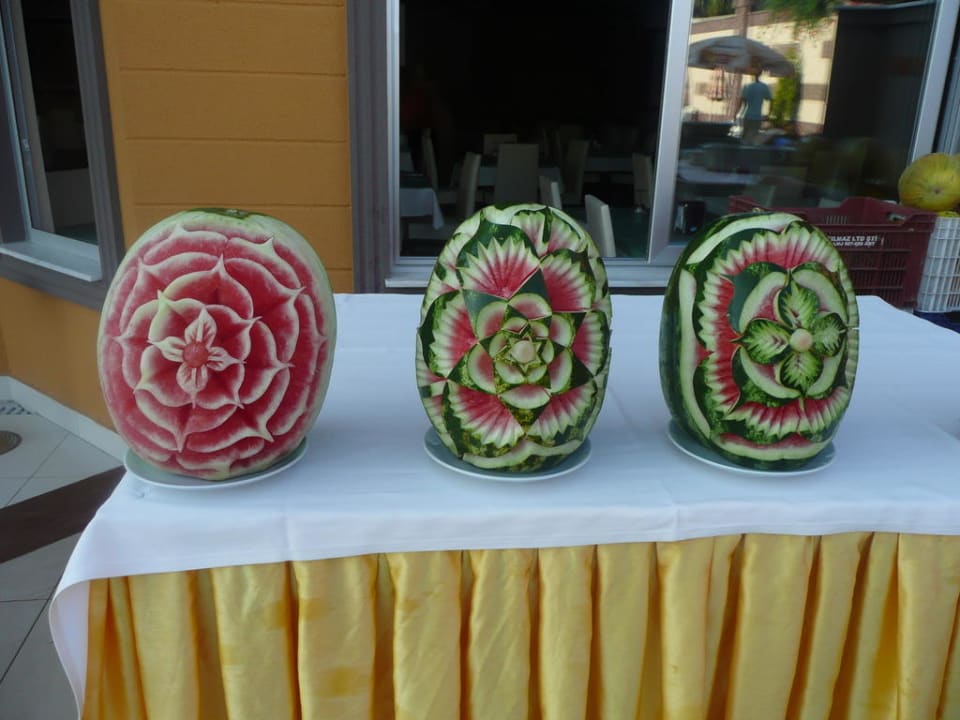 Pieces of art  Clover Magic Park Beach Alanya