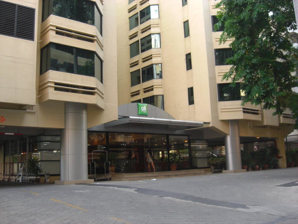 Hotel von vorne The Seasons Huamark Bangkok