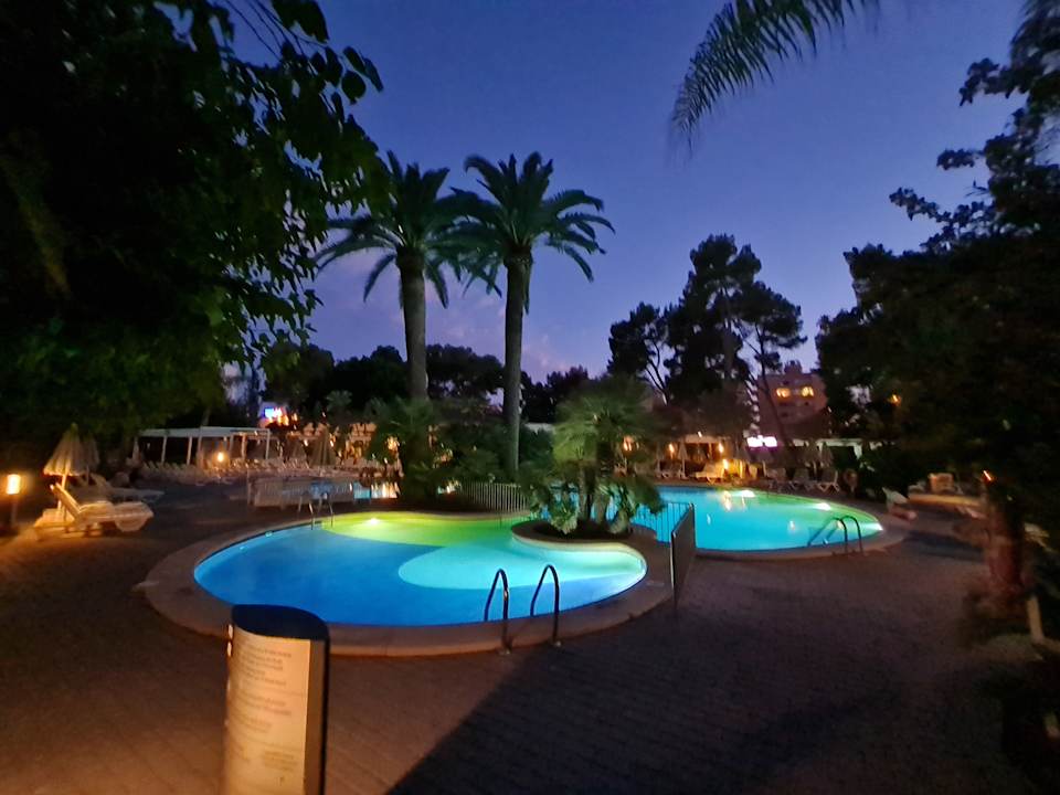 Pool Hotel Riu Bravo