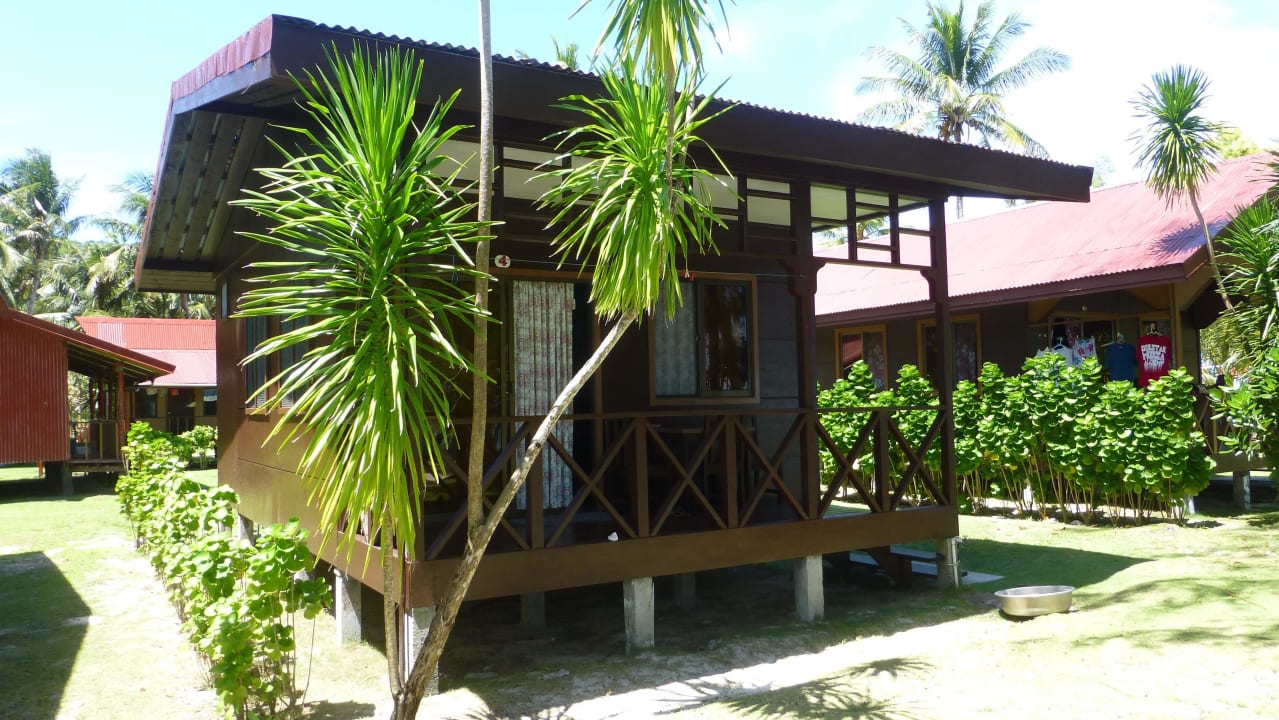 Seaside DeLuxe Bungalow Carp Island Resort