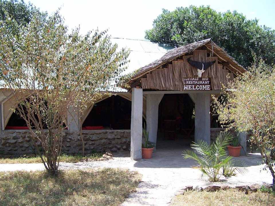 Außenansicht Restaurant Aruba-Mara Camp