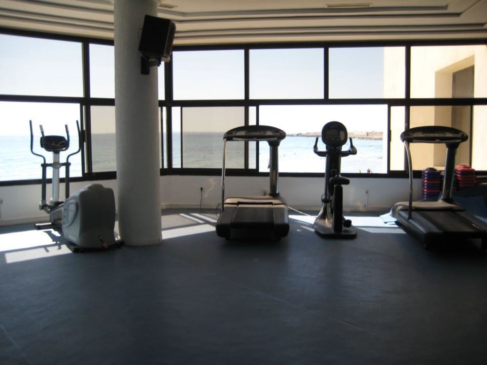 Fitnessstudio  Hotel Abou Nawas Boujaafar