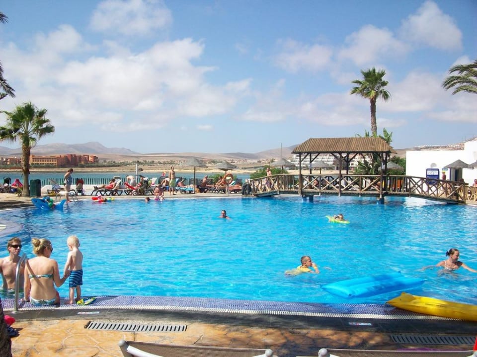 Großer Pool Barceló Fuerteventura Castillo