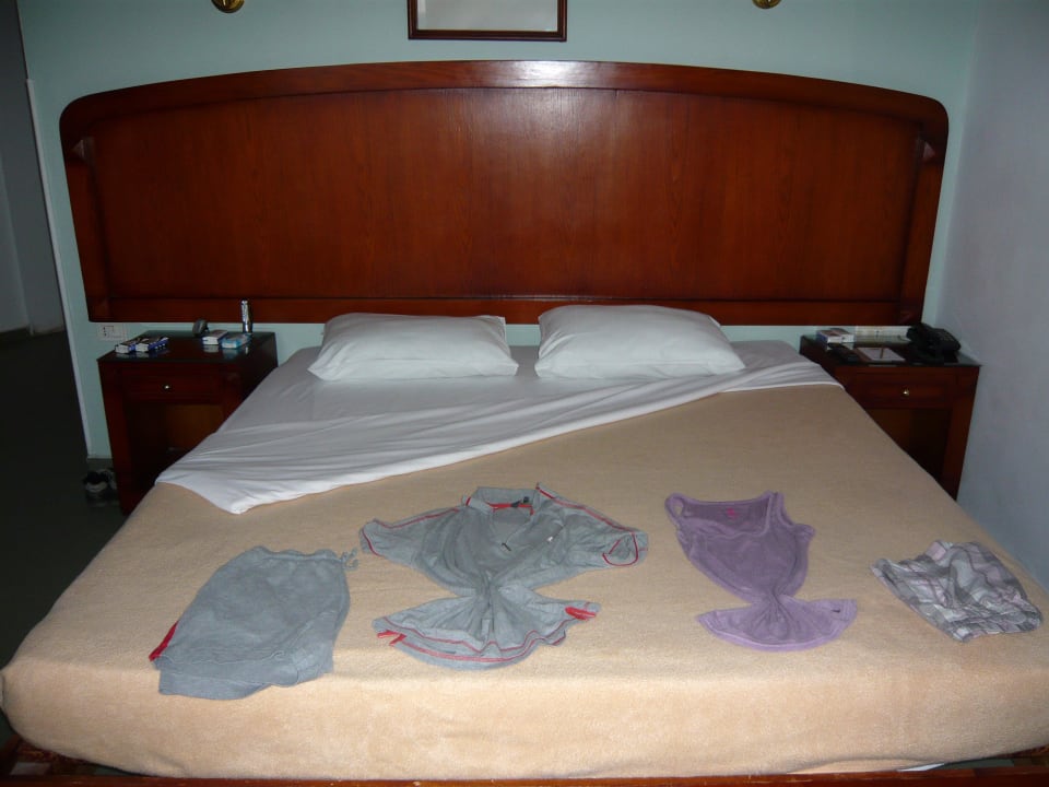 Bett Golden Beach Resort