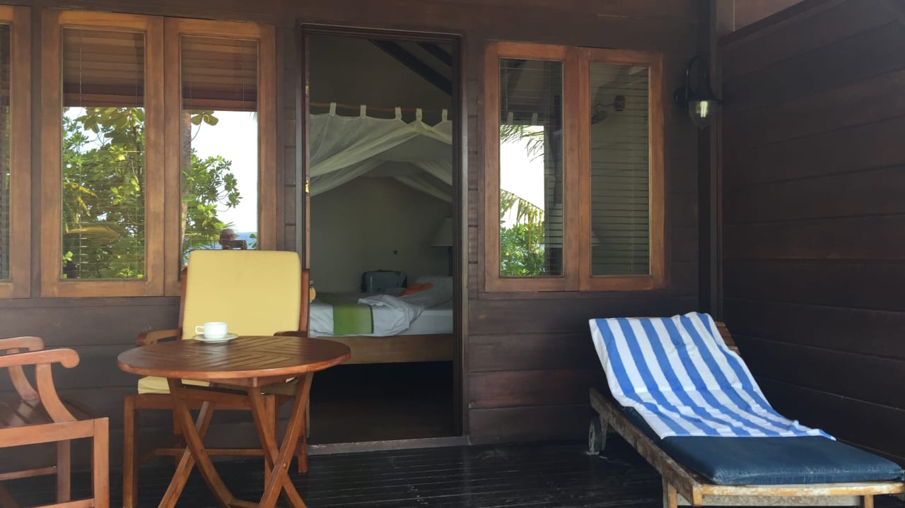 Zimmer Filitheyo Island Resort