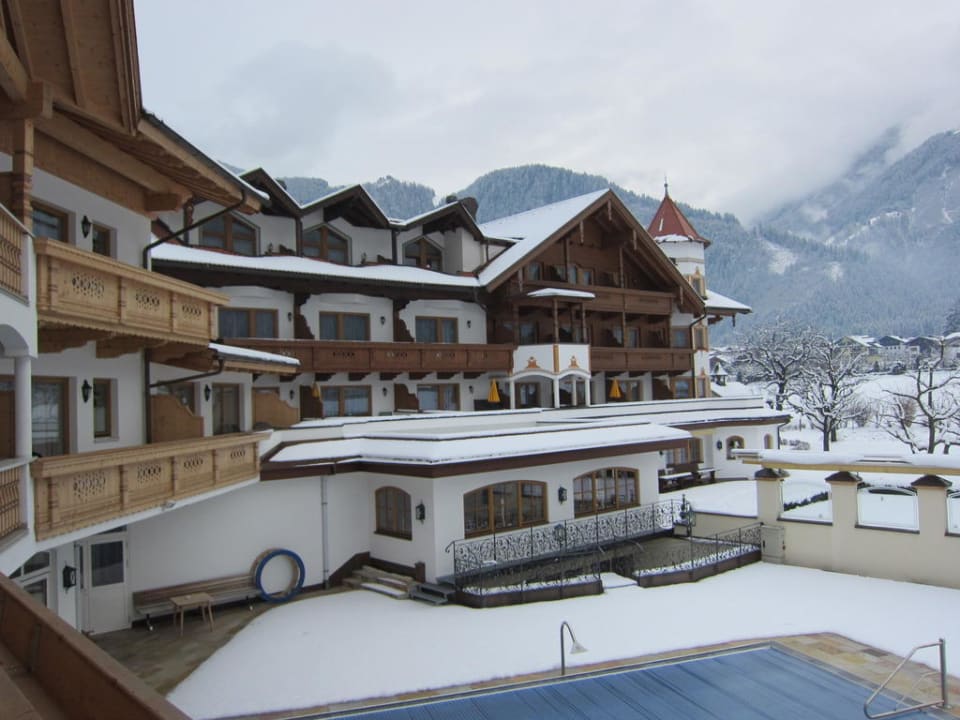 Außenpool Hotel Edenlehen