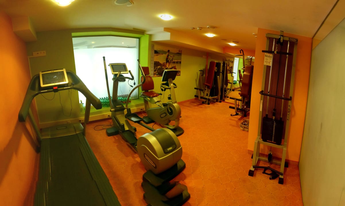 Gut ausgestatteter Fitnessraum Sonnhof Alpendorf - Adults only
