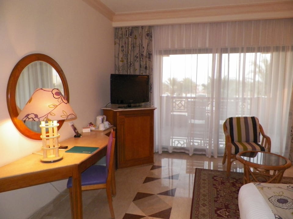 Großer Flatscreen Continental Hotel Hurghada