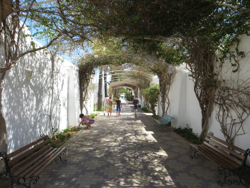 Der Gang vom Hotel zum Meer El Mouradi Club Kantaoui