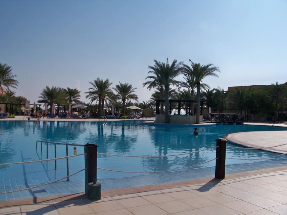 Der Pool Miramar Al Aqah Beach Resort