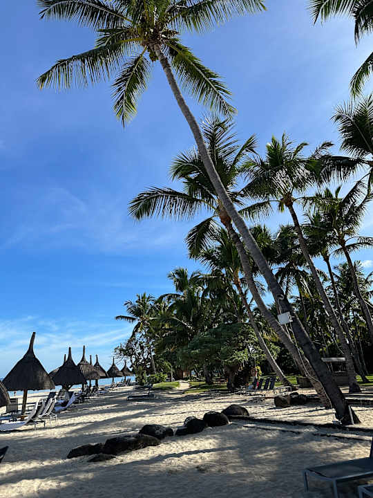 Strand La Pirogue Mauritius