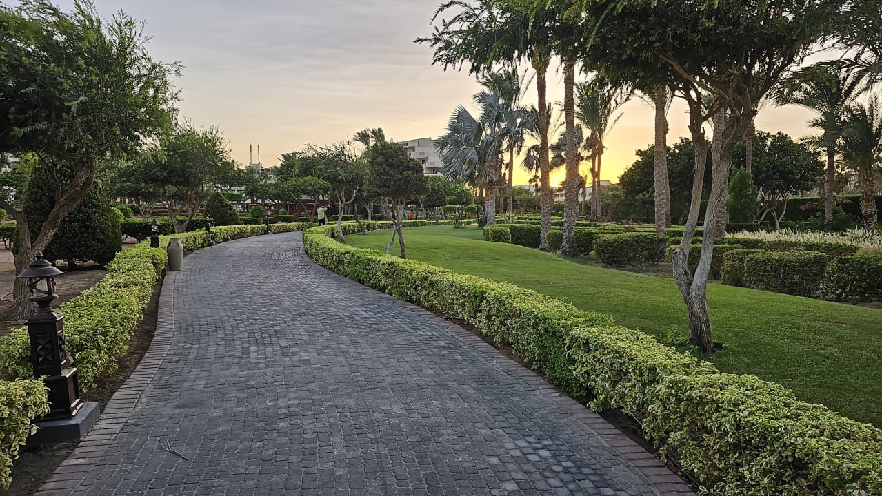 Gartenanlage Steigenberger ALDAU Beach Hotel