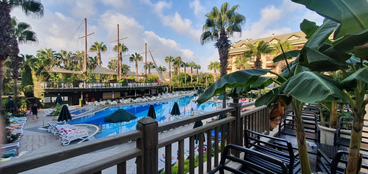 Pool Can Garden Resort