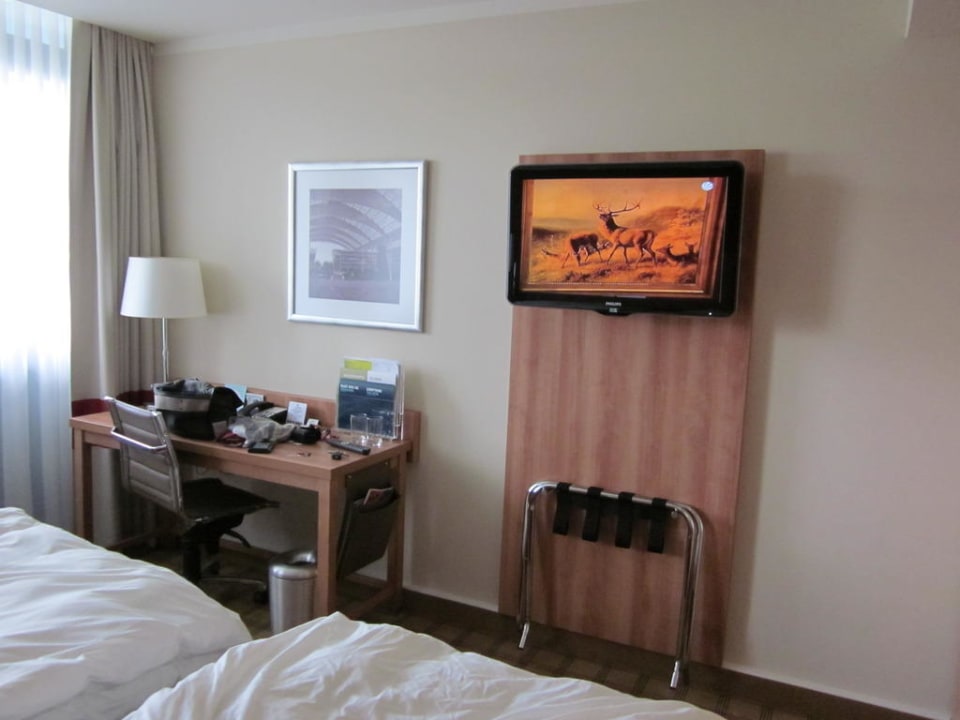 Flat-Screen Four Points by Sheraton München Central