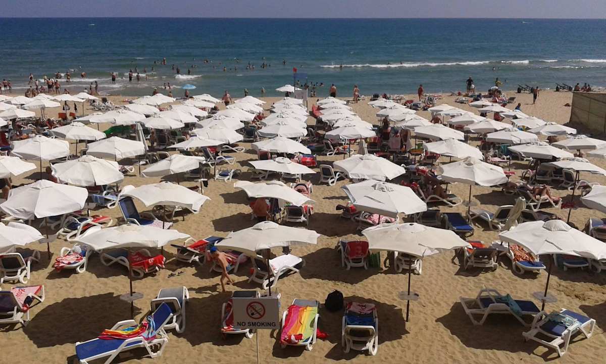 Widok z balkonu Sol Luna Bay