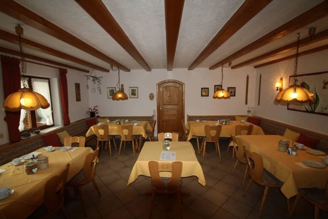 Der ganze Frühstücksraum Schiebenrothenhof