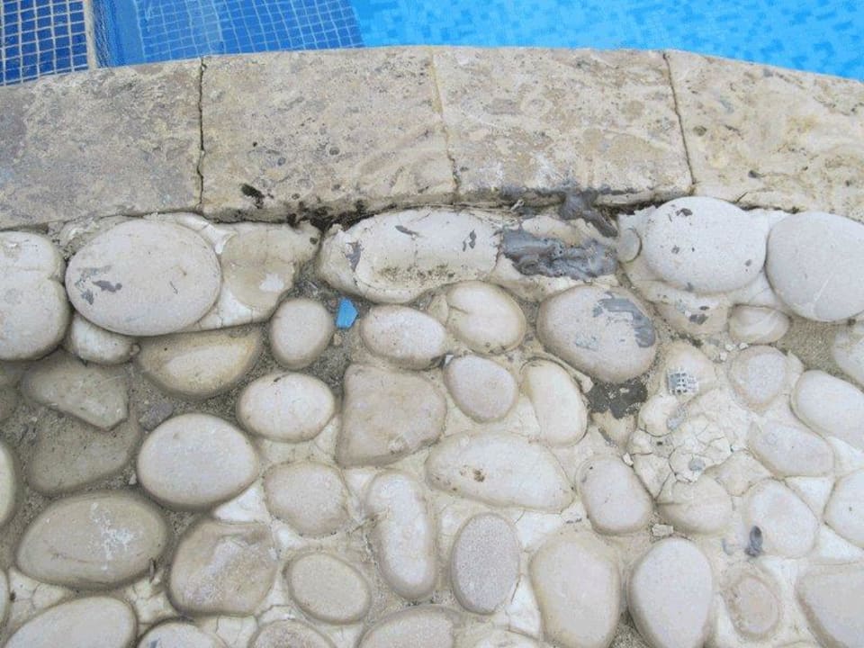 Plättli sind überall Kaputt, 2 Komponentenkleber Iberostar Selection Hacienda Dominicus