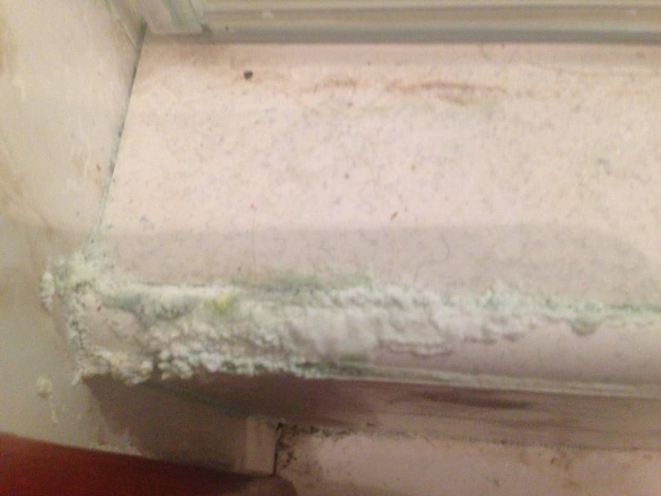 Badezimmer verdreckt  Titanic Beach Spa & Aqua Park