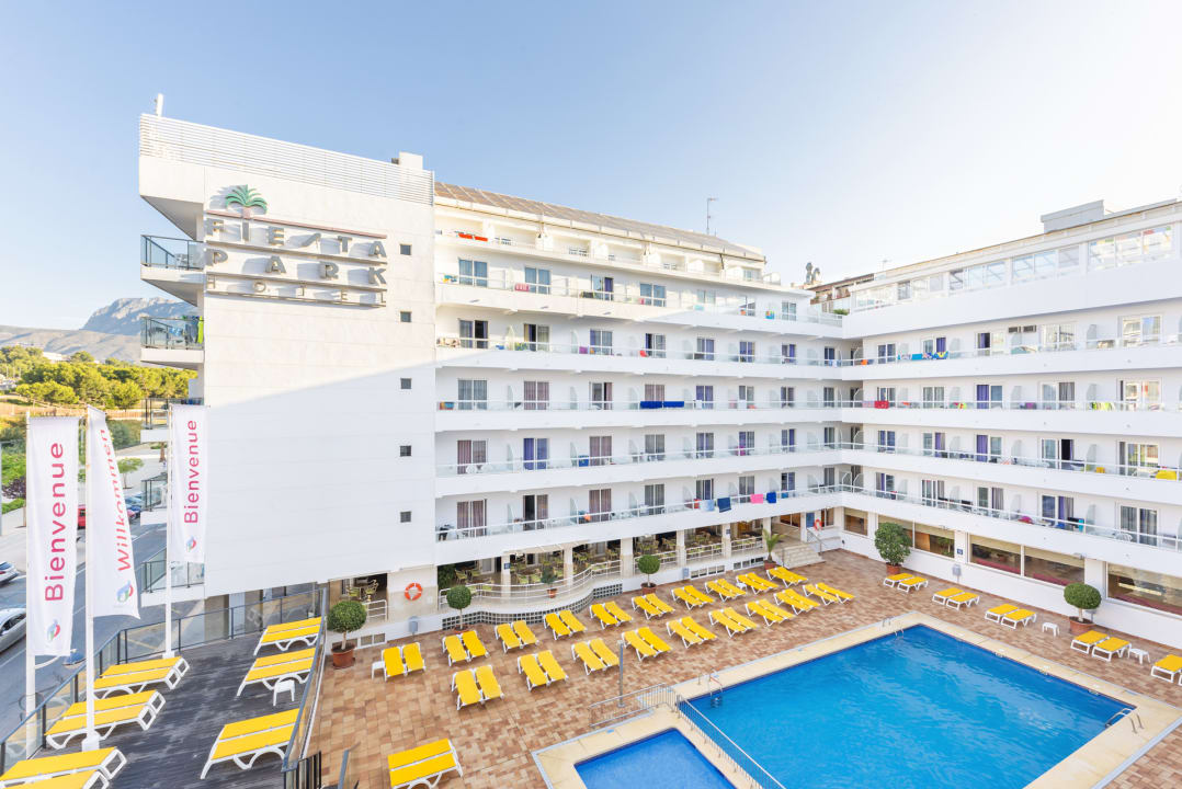 Pool Hotel Fiesta Park