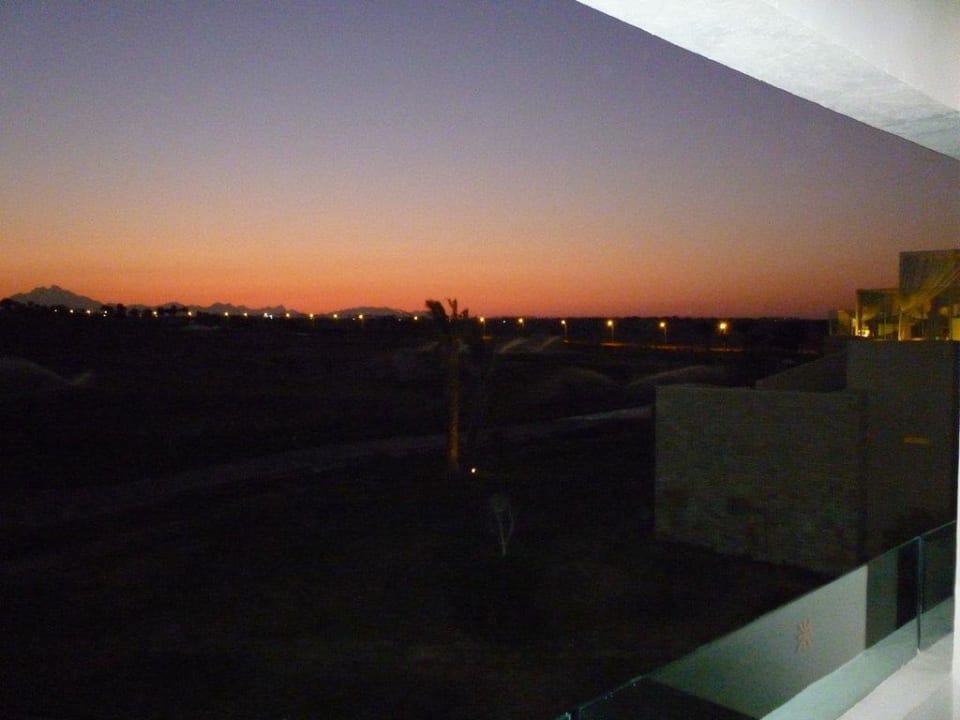 Bild zu Landseite vom Balkon Steigenberger Makadi Hotel - Adults only