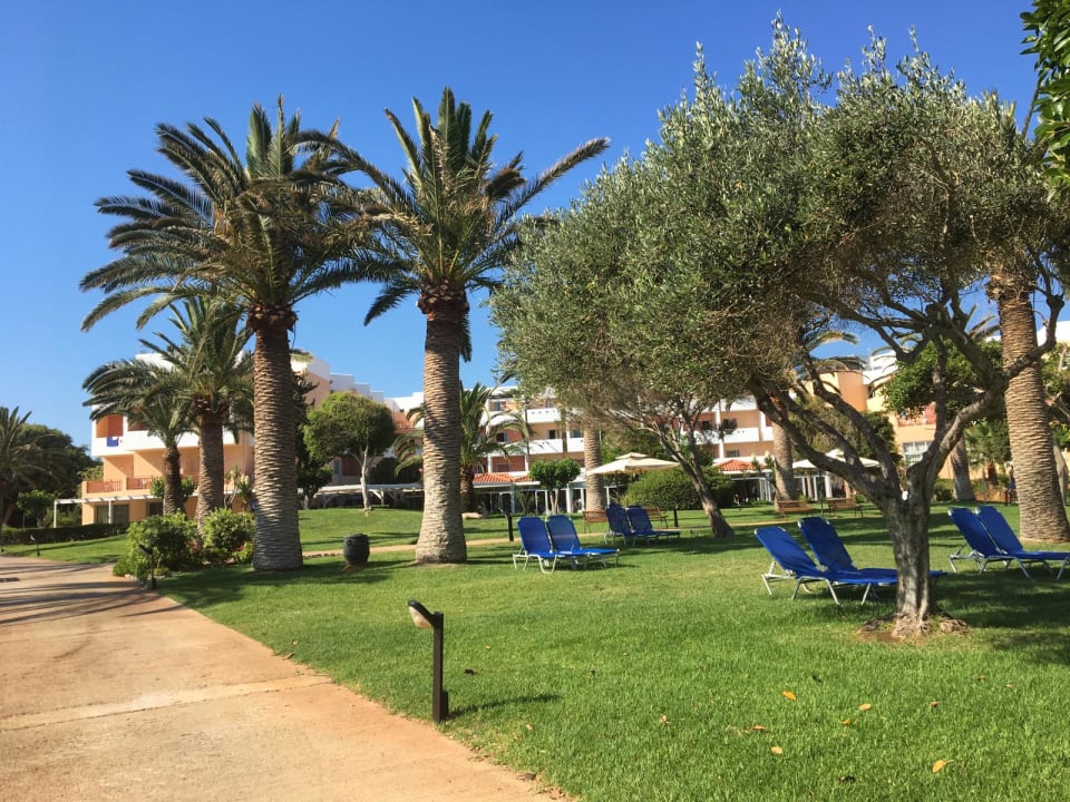 Gartenanlage Anissa Beach & Village
