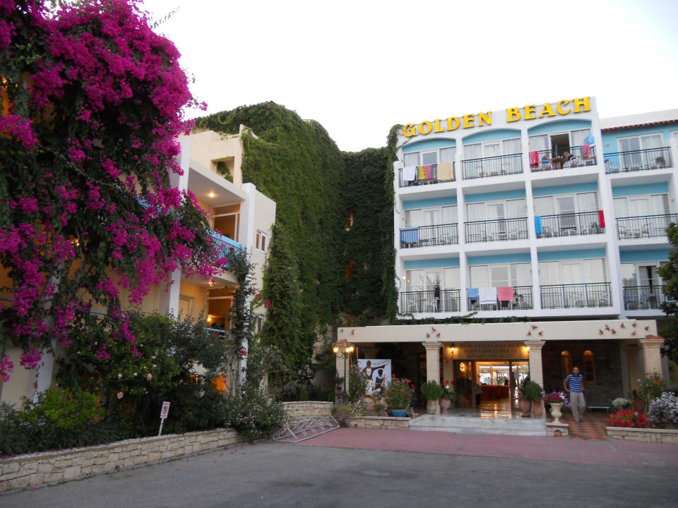Wejscie do hotelu Golden Beach Rethymnon