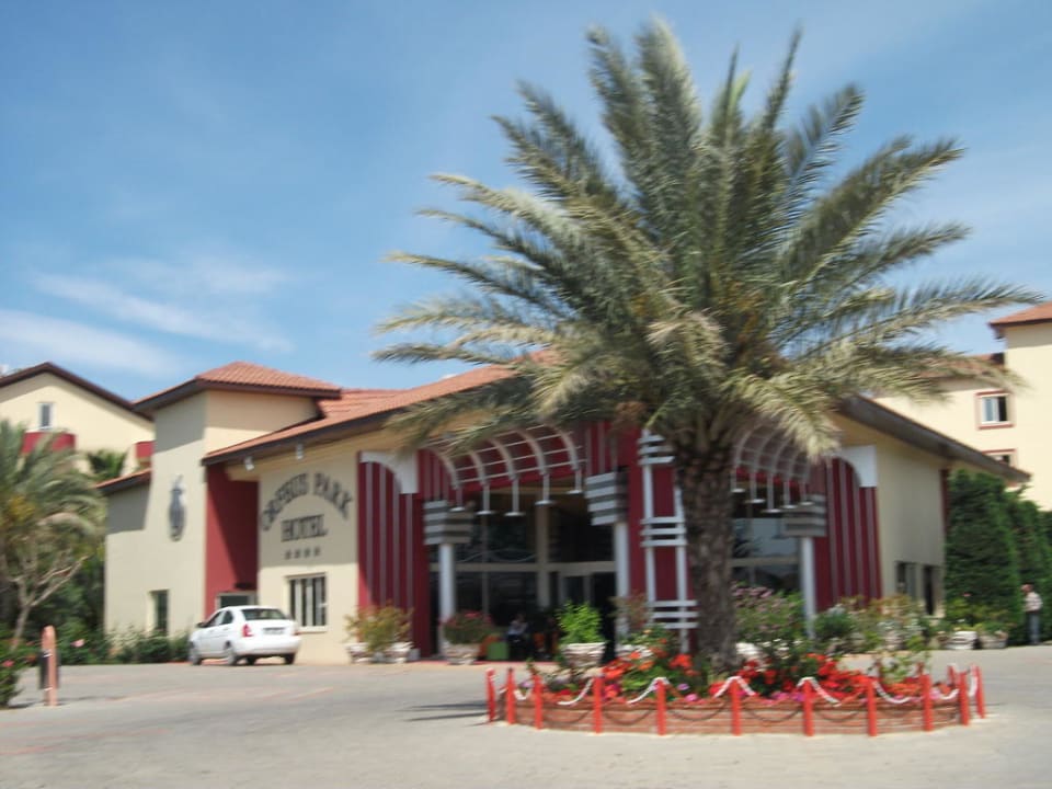 Auffahrt vom Hotel Hotel Orfeus Park