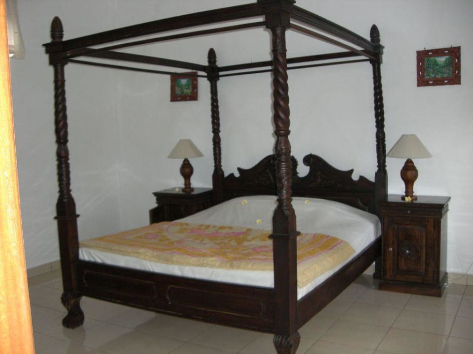 Bett Hotel Suma
