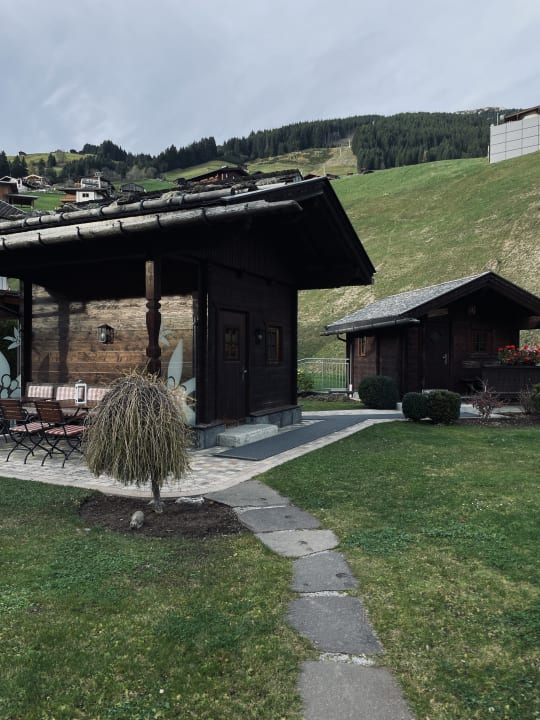 Gartenanlage Hotel Alpin Spa Tuxerhof