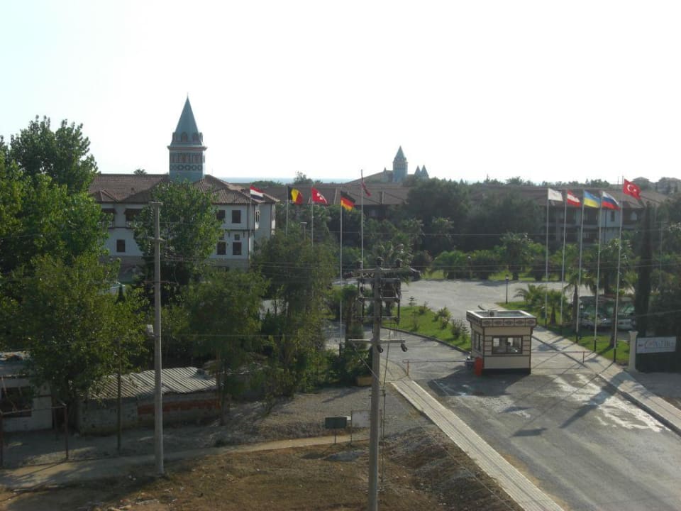 Hoteleinfahrt Ali Bey Club