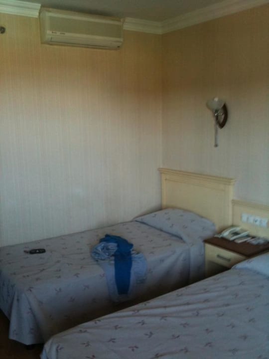 Inneneinrichtung des Zimmers Hane Family Resort