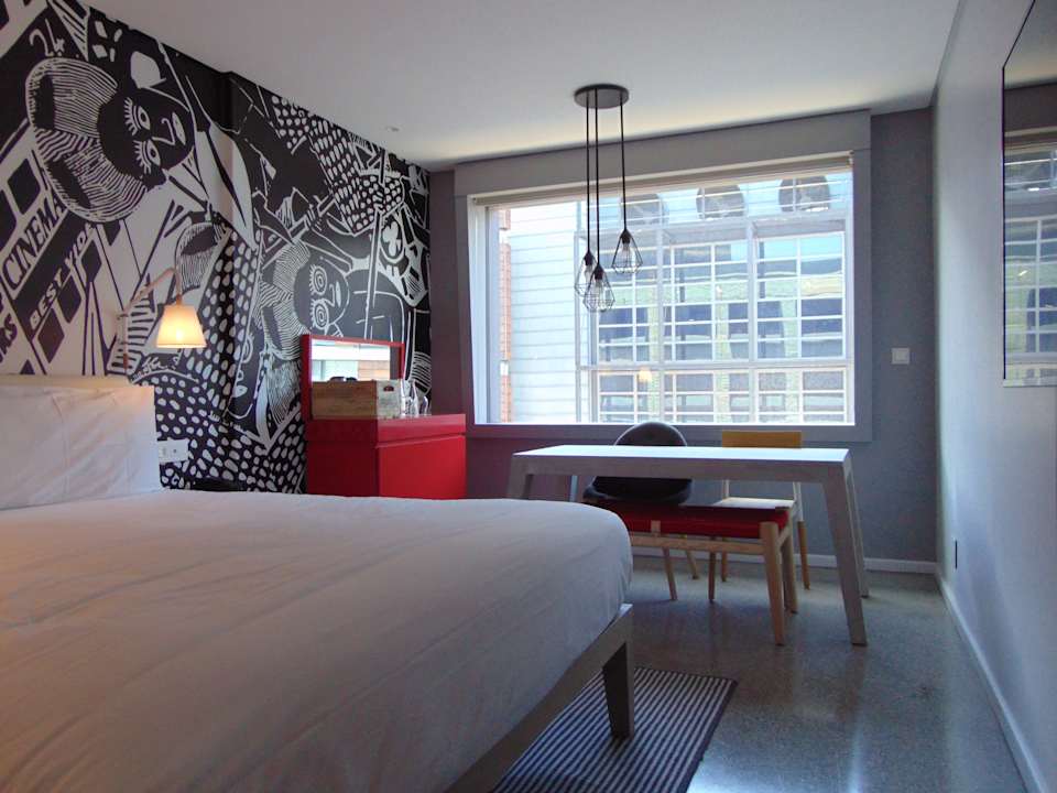 Zimmer Radisson RED Cape Town