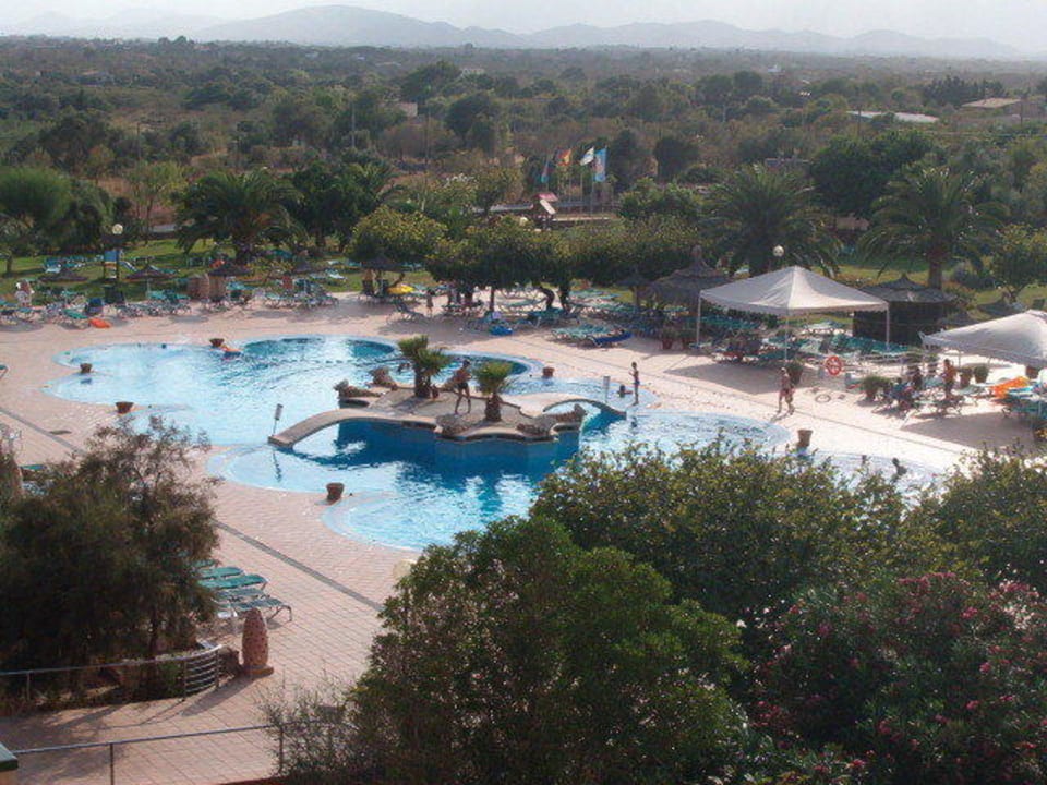 Garten und Poolanlage im Hotel Hotel Mariant Park