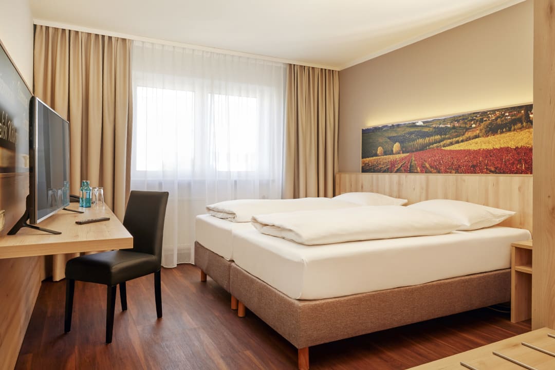 Zimmer H+ Hotel Stuttgart Herrenberg