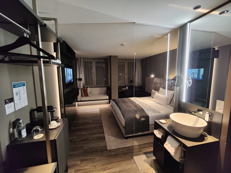 Zimmer SAKS Urban Design Hotel Frankfurt