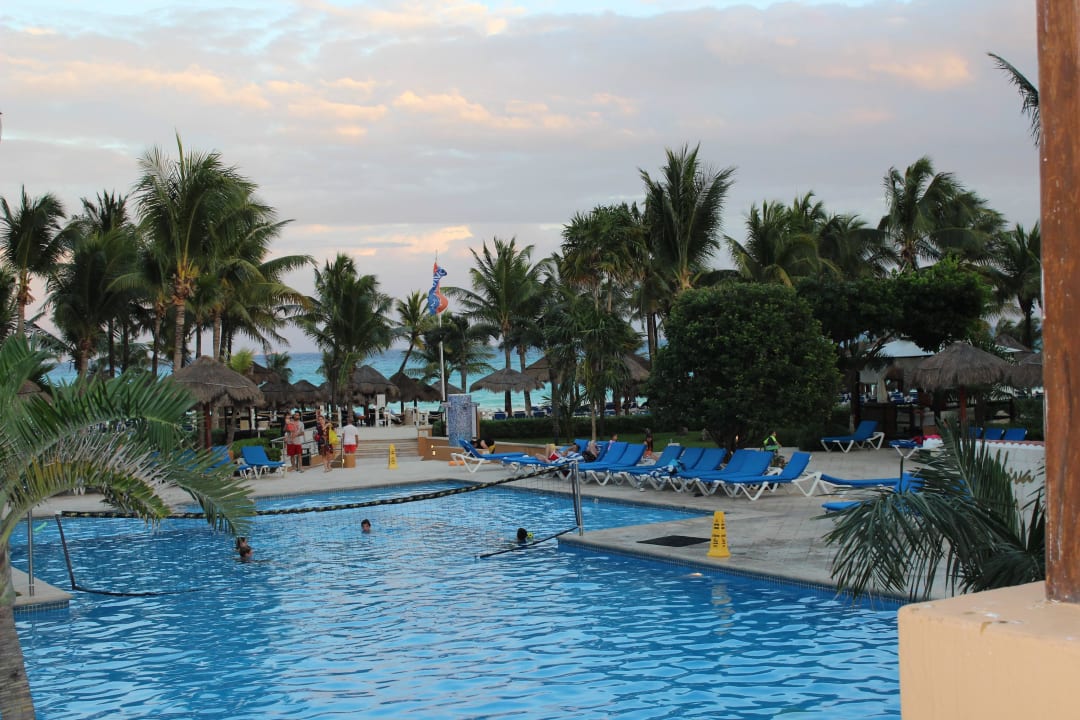Pool Viva Azteca by Wyndham - All Inclusive Resort