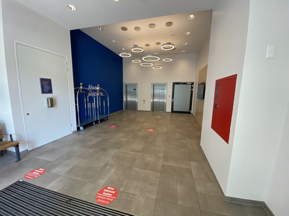 Sonstiges Holiday Inn Express Wuppertal - Hauptbahnhof