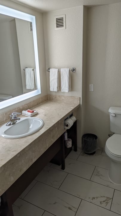 Zimmer Riverside Resort Hotel & Casino