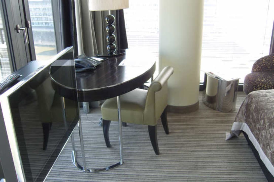 Schreibtisch Hotel Hyatt Regency Düsseldorf
