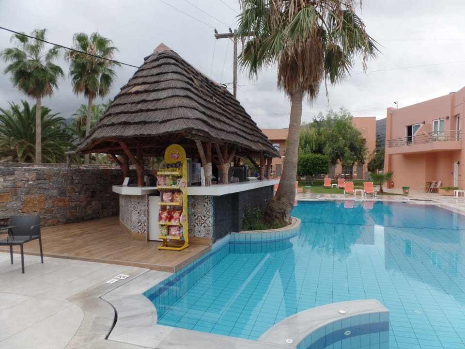 Pool High Beach Resort