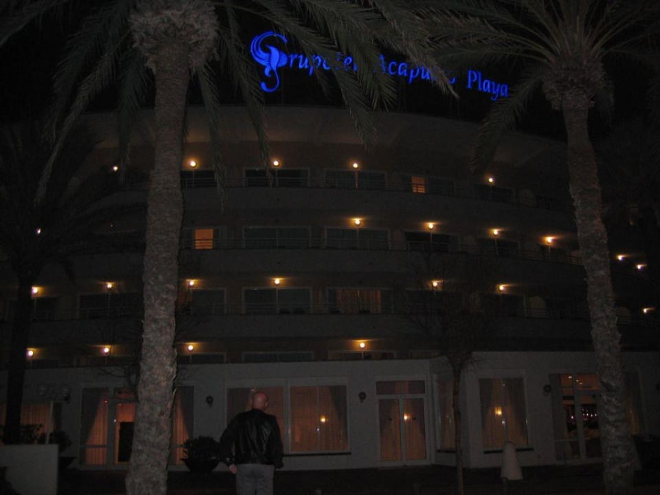 Bei Nacht Grupotel Acapulco Playa - Adults Only