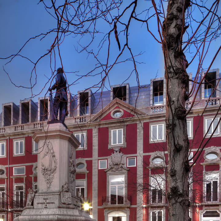 Façade NH Collection Porto Batalha