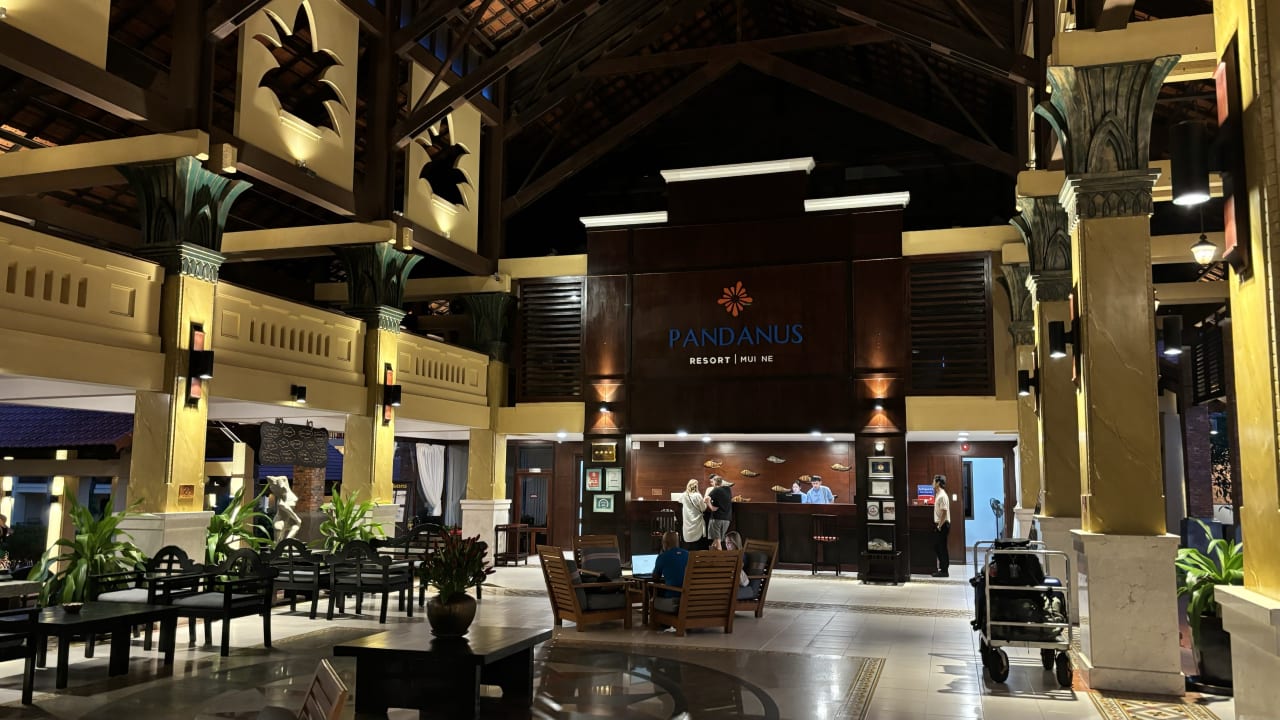 Lobby Pandanus Resort