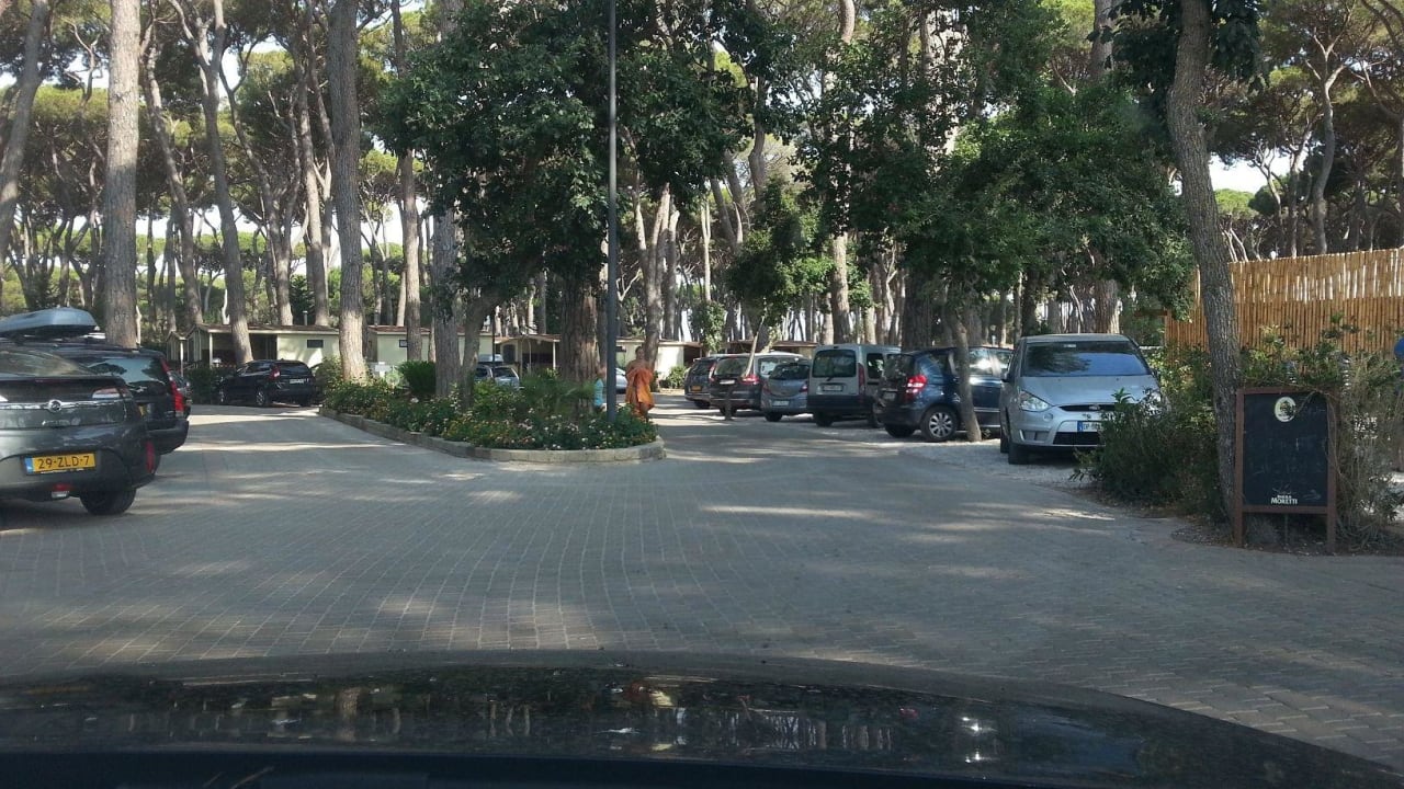 Durchfahrt zu den Mobilheimen Park Albatros Village