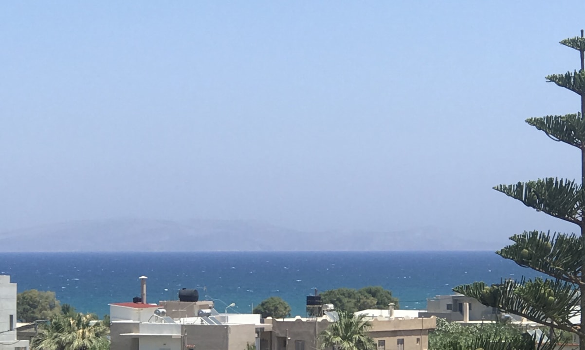 Ausblick Petousis Hotel & Suites