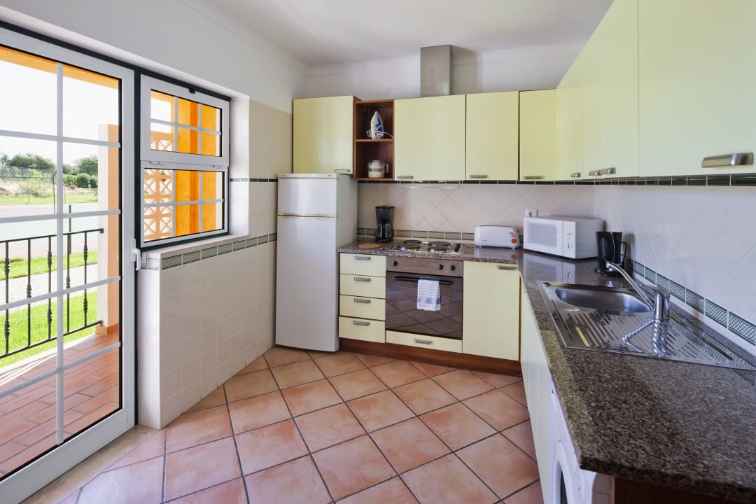 Kitchen Apartments T-1 Colina da Lapa & Villas